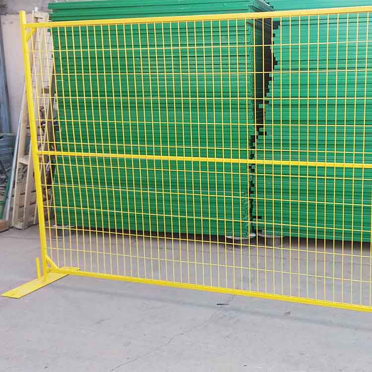 Canada temp fence (9).jpg